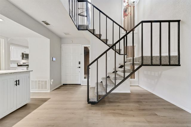 3161 Golden Oak, Farmers Branch, TX 75234