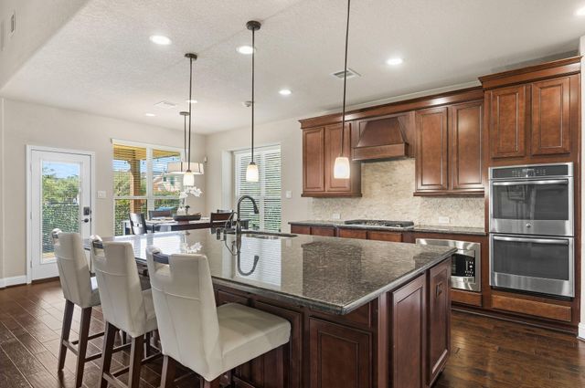 10 Waterfall Way, The Woodlands, TX 77375