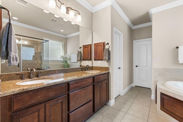 10 Waterfall Way, The Woodlands, TX 77375