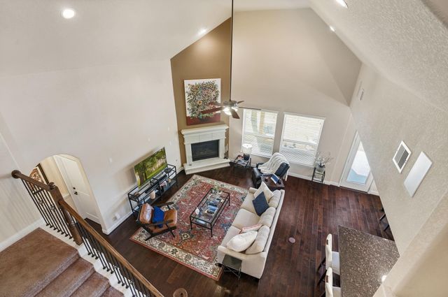 10 Waterfall Way, The Woodlands, TX 77375