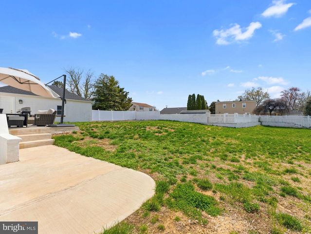 267 MCCARTHY AVE, Mantua, NJ 08051