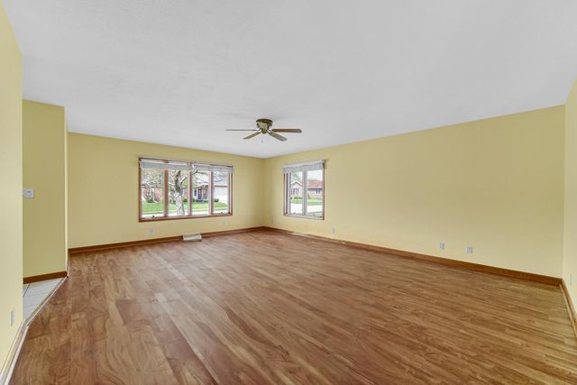 118 Sagamore Parkway, La Porte, IN 46350
