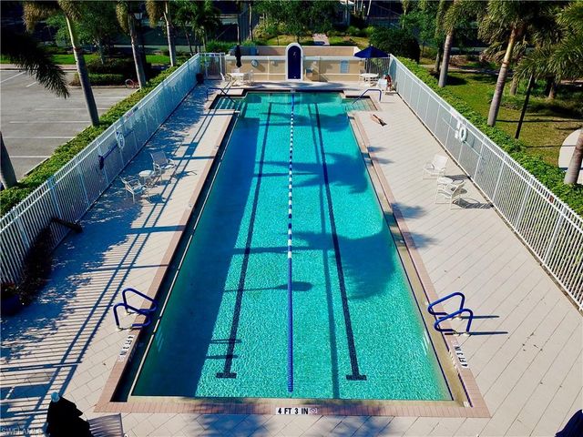8578 Veronawalk CIR, Naples, FL 34114