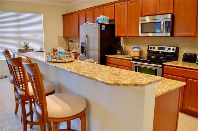 8578 Veronawalk CIR, Naples, FL 34114