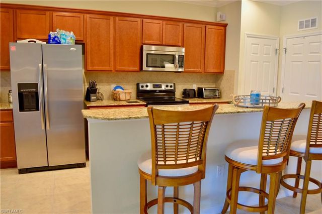 8578 Veronawalk CIR, Naples, FL 34114