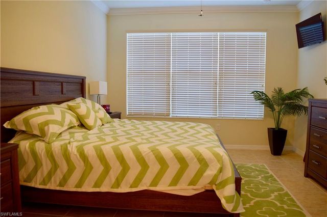 8578 Veronawalk CIR, Naples, FL 34114