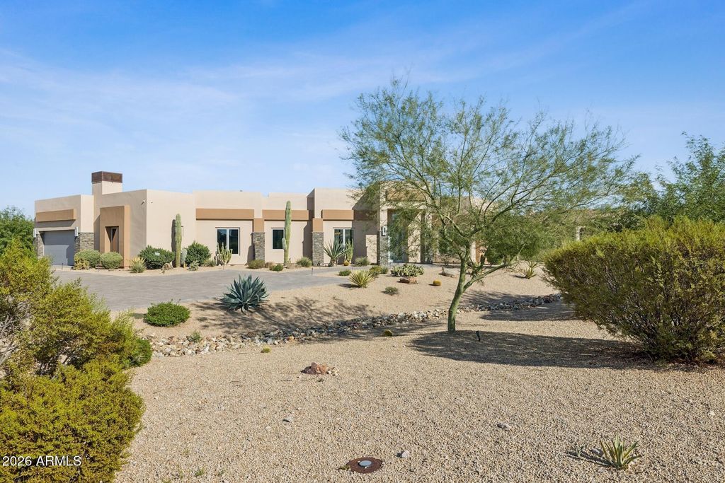 8827 S SANTA ELIZABETH Drive, Goodyear, AZ 85338 — exterior