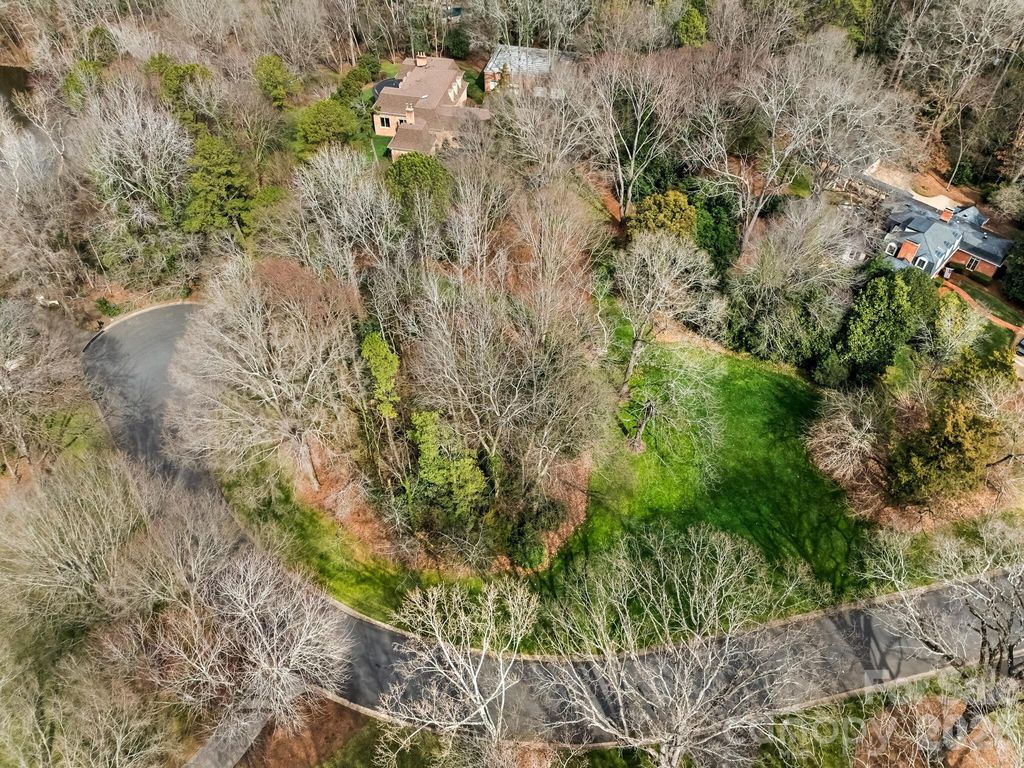 2722 Loch Lane, Charlotte, NC 28226