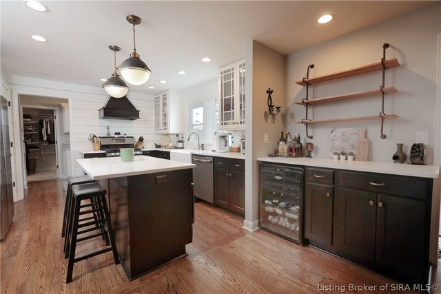 1705 Crestview Drive, New Albany, IN 47150