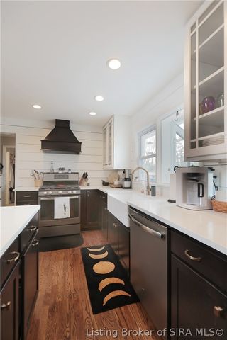 1705 Crestview Drive, New Albany, IN 47150