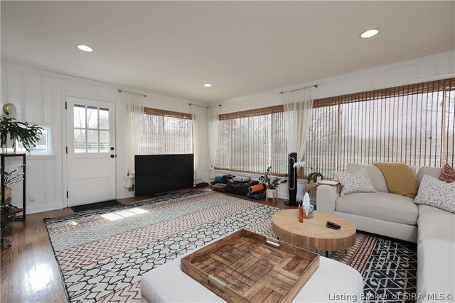 1705 Crestview Drive, New Albany, IN 47150