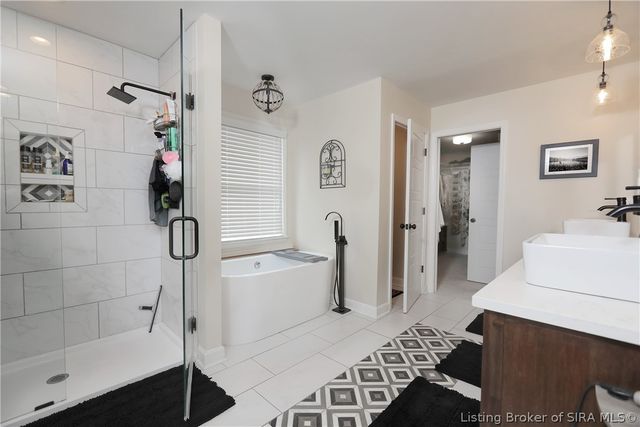 1705 Crestview Drive, New Albany, IN 47150