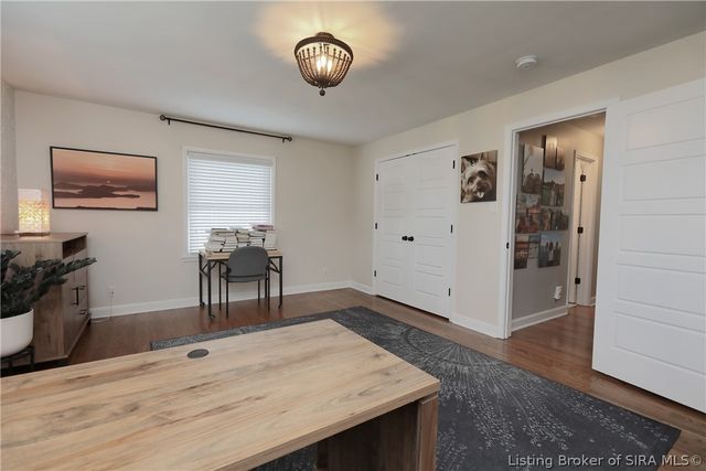 1705 Crestview Drive, New Albany, IN 47150