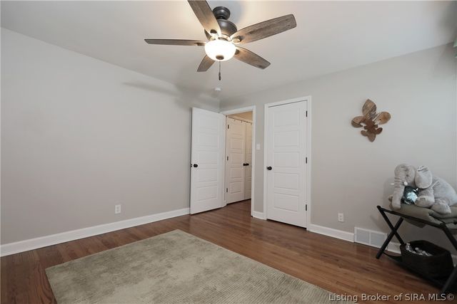 1705 Crestview Drive, New Albany, IN 47150