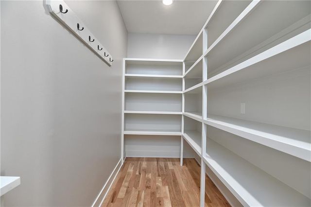 6010 Apache Drive, Shawnee, KS 66226