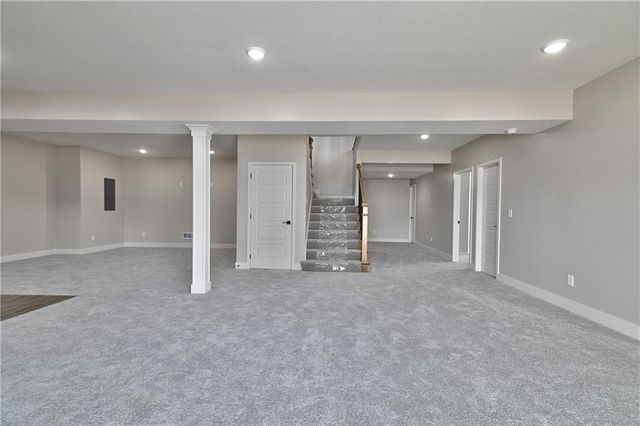 6010 Apache Drive, Shawnee, KS 66226