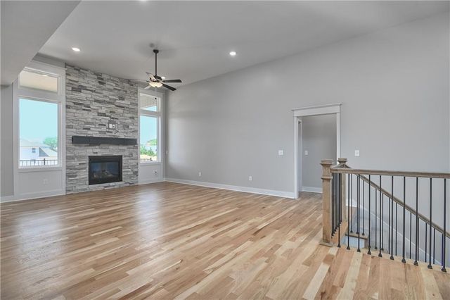 6010 Apache Drive, Shawnee, KS 66226