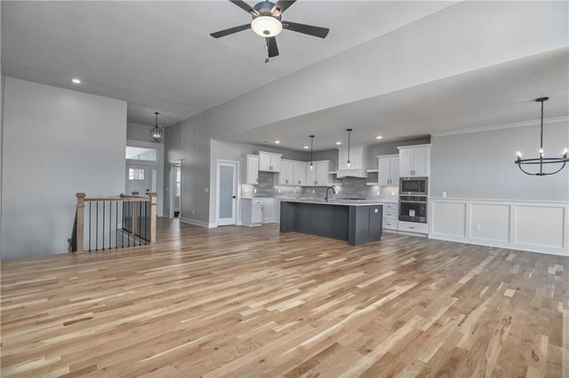 6010 Apache Drive, Shawnee, KS 66226