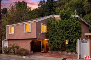 1029 N Beverly Glen Boulevard, Los Angeles, CA 90077