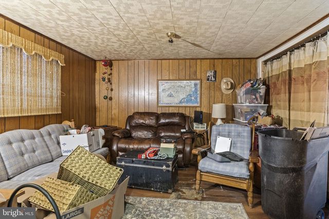 75 SARATOGA RD, Stratford, NJ 08084