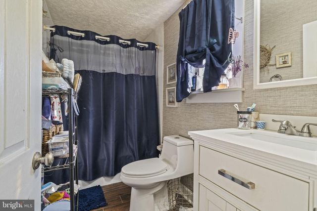 75 SARATOGA RD, Stratford, NJ 08084