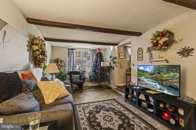 75 SARATOGA RD, Stratford, NJ 08084