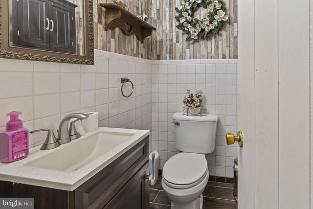 75 SARATOGA RD, Stratford, NJ 08084