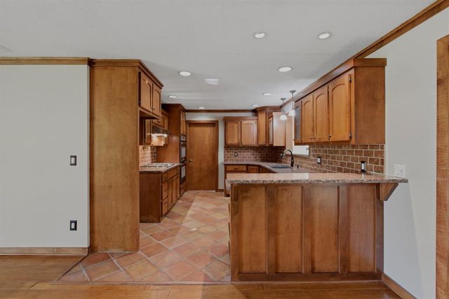 6209 N Sooner Road, Edmond, OK 73034