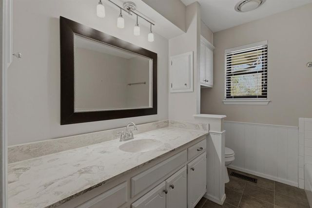 6209 N Sooner Road, Edmond, OK 73034