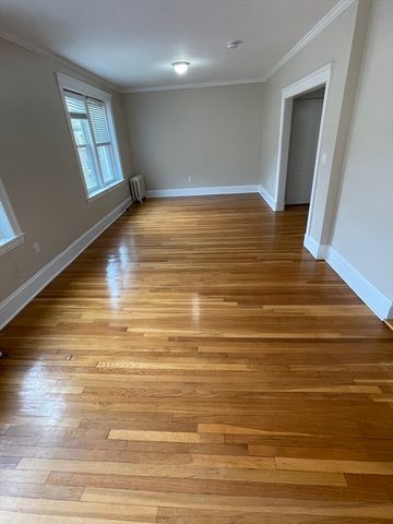 235 Freeman St U-6, Brookline, MA 02446