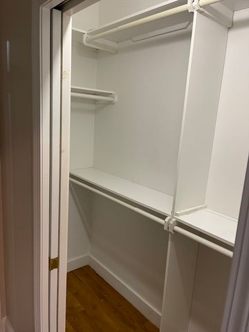 235 Freeman St U-6, Brookline, MA 02446