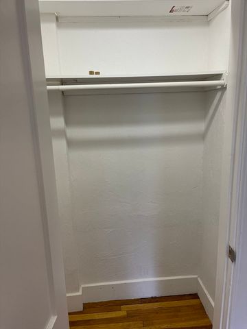 235 Freeman St U-6, Brookline, MA 02446