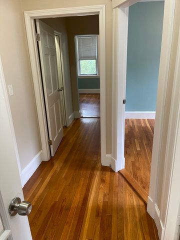 235 Freeman St U-6, Brookline, MA 02446