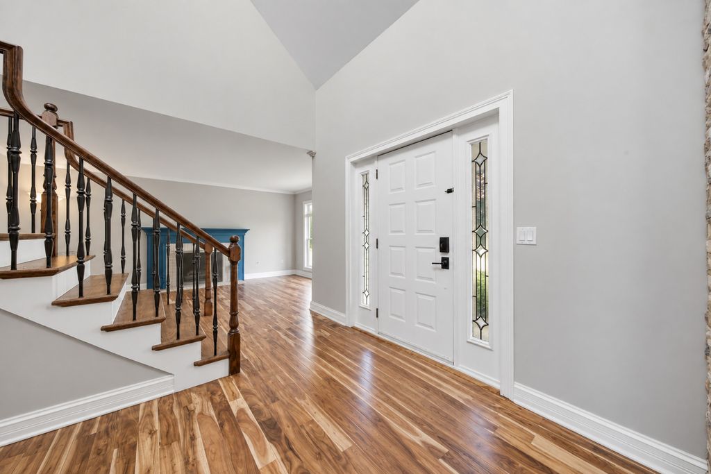10S381 Jamie Lane, Willowbrook, IL 60527 — photo 2