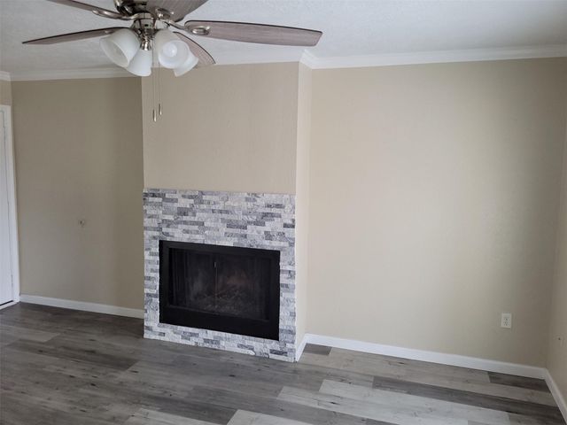 1516 Bay Area Boulevard 2, Houston, TX 77058