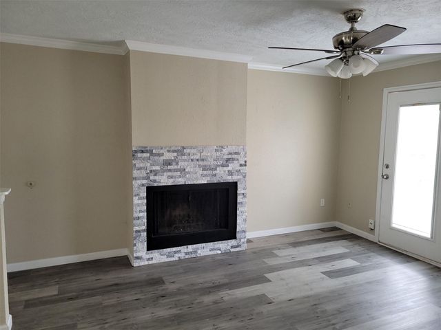 1516 Bay Area Boulevard 2, Houston, TX 77058