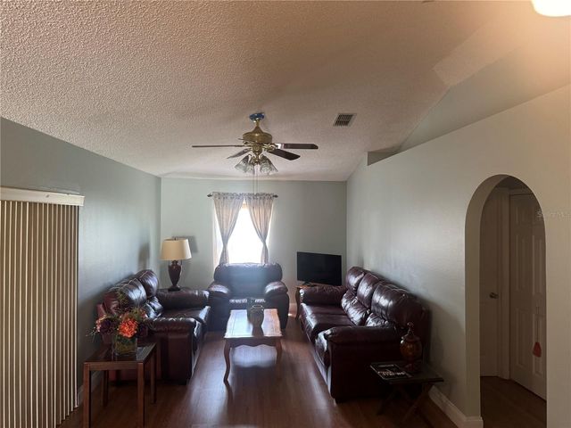 1112 ROAN COURT, Kissimmee, FL 34759