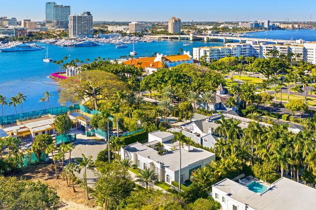 309 Chapel Hill Road, Palm Beach, FL 33480