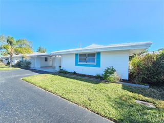 1751 CARIBBEAN CIRCLE 30, Venice, FL 34293
