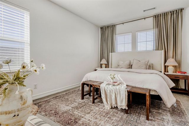 27841 E Lakeview Drive, Aurora, CO 80016