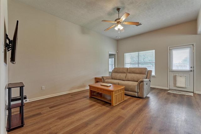 4926 Comal River Loop, Spring, TX 77386