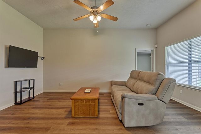 4926 Comal River Loop, Spring, TX 77386