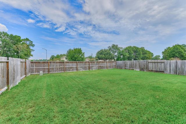 4926 Comal River Loop, Spring, TX 77386