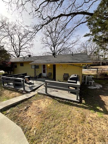 6500 Navajo Trail, North Little Rock, AR 72116