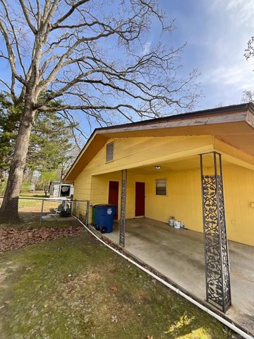 6500 Navajo Trail, North Little Rock, AR 72116