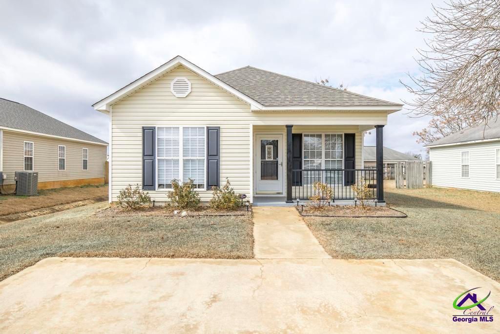 316 Haverhill Circle, Warner Robins, GA 31088