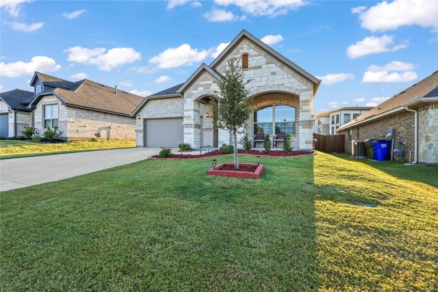 103 Woodlands Way, Balch Springs, TX 75181