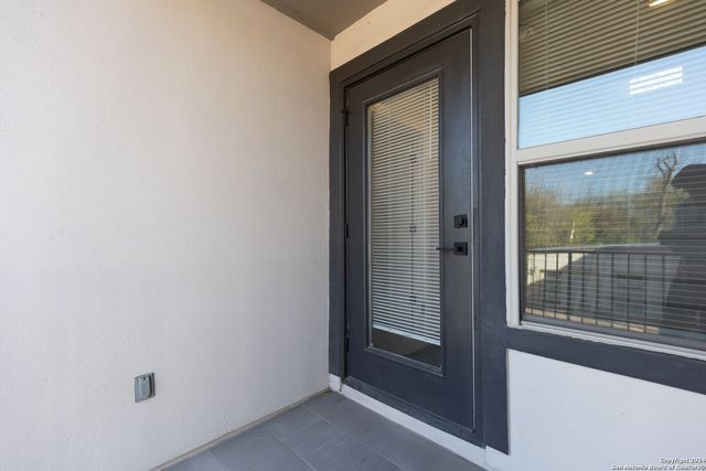 130 Rose Ln Unit 202, San Antonio, TX 78212