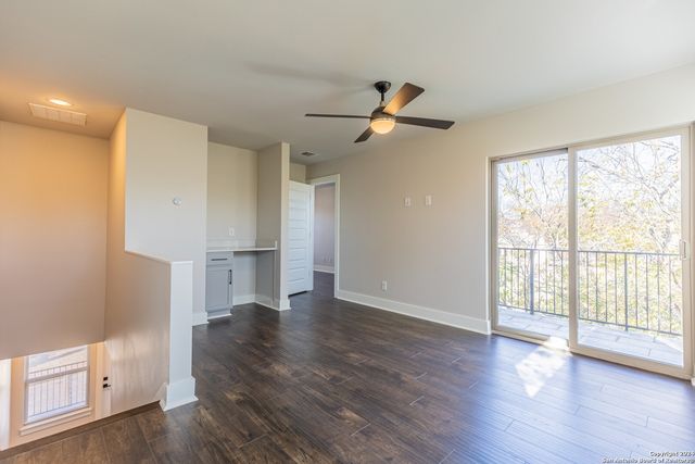 130 Rose Ln Unit 202, San Antonio, TX 78212