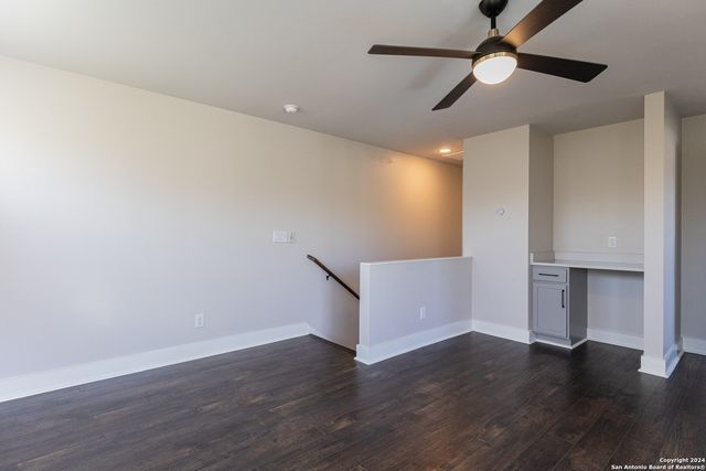 130 Rose Ln Unit 202, San Antonio, TX 78212
